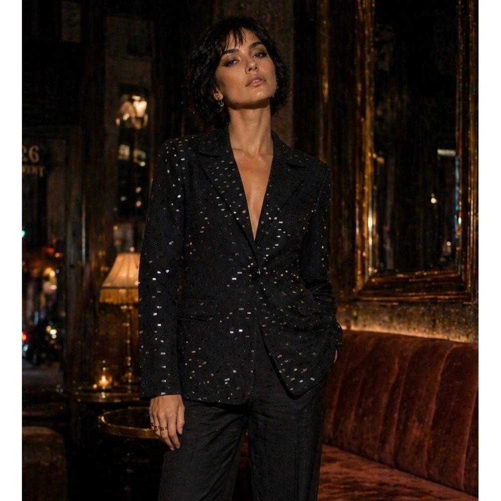 St. John Evening Collection Vintage Black Santana Knit Blazer Sequins / Size 6